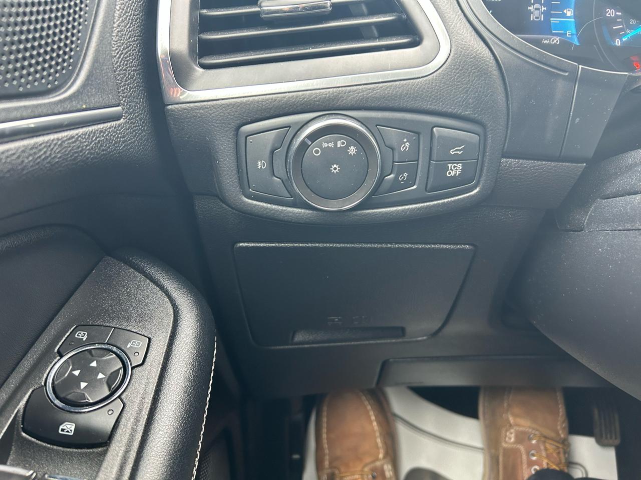 Ford Edge Titanium AWD 2022