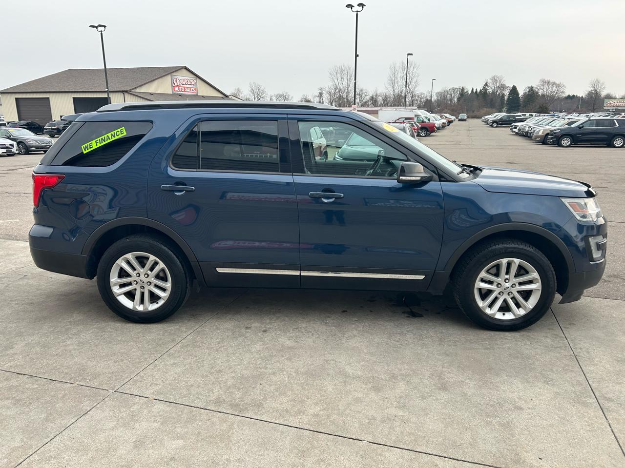 Ford Explorer XLT FWD 2016