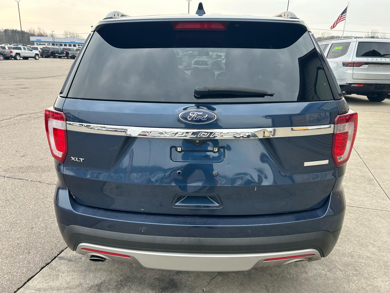 Ford Explorer XLT FWD 2016