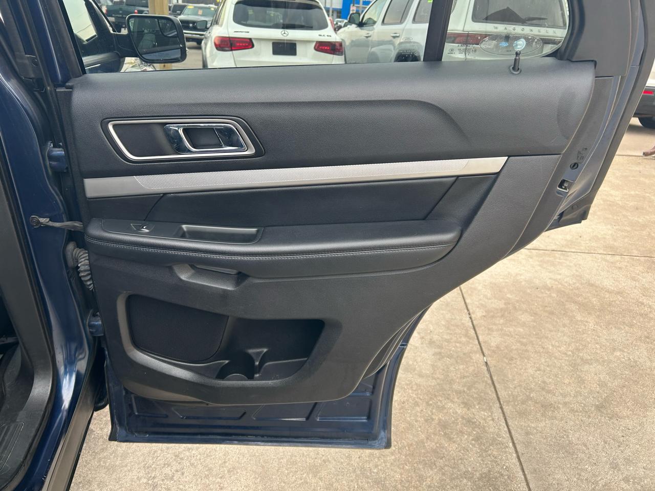 Ford Explorer XLT FWD 2016