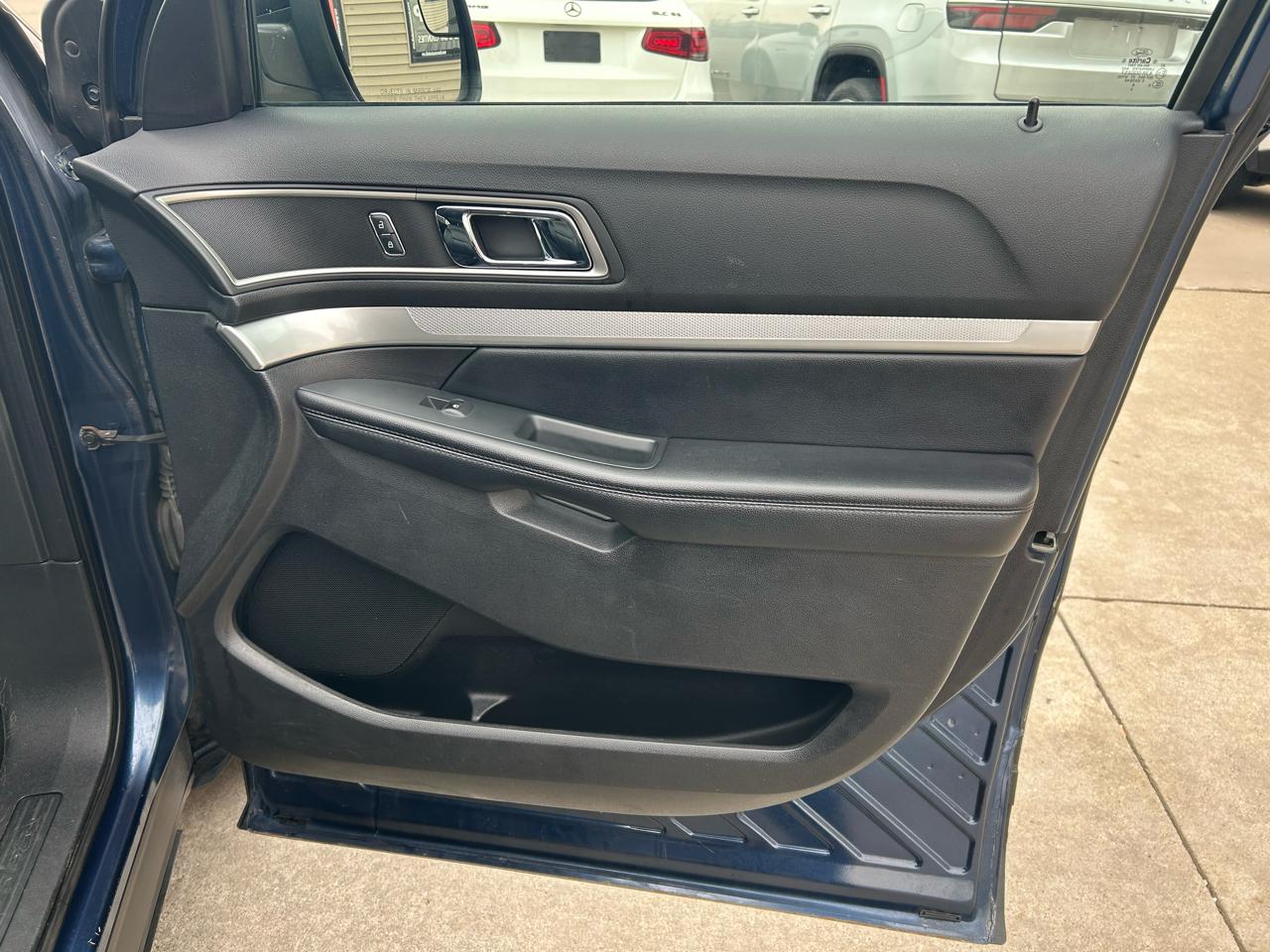 Ford Explorer XLT FWD 2016