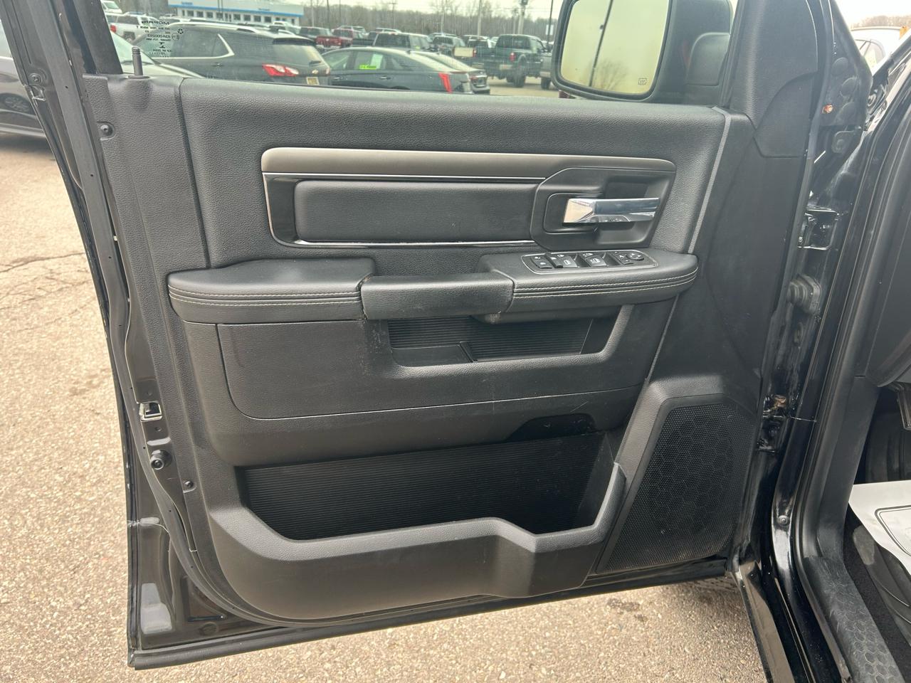 RAM 1500 Sport Quad Cab 4WD 2014