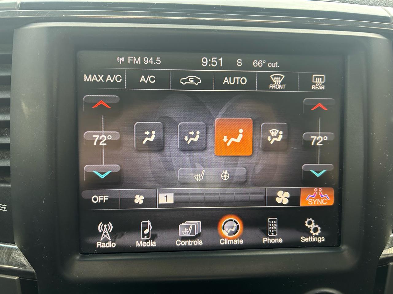 RAM 1500 Sport Quad Cab 4WD 2014