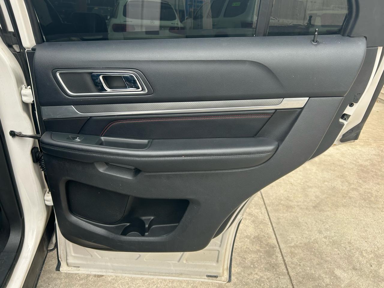 Ford Explorer Sport 4WD 2016