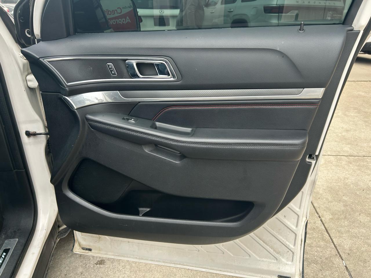 Ford Explorer Sport 4WD 2016