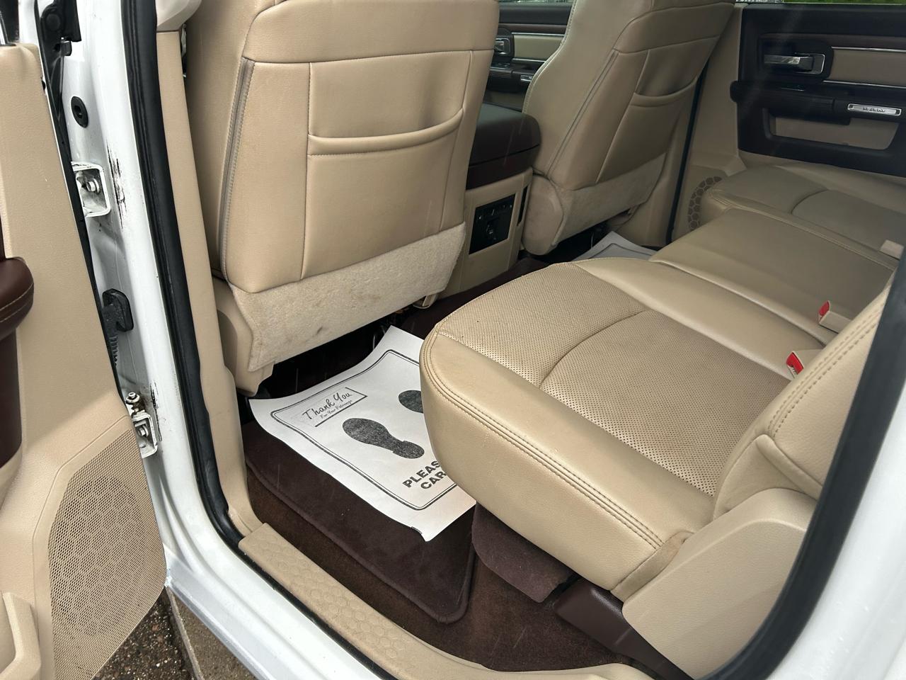 RAM 1500 Laramie Crew Cab SWB 4WD 2013