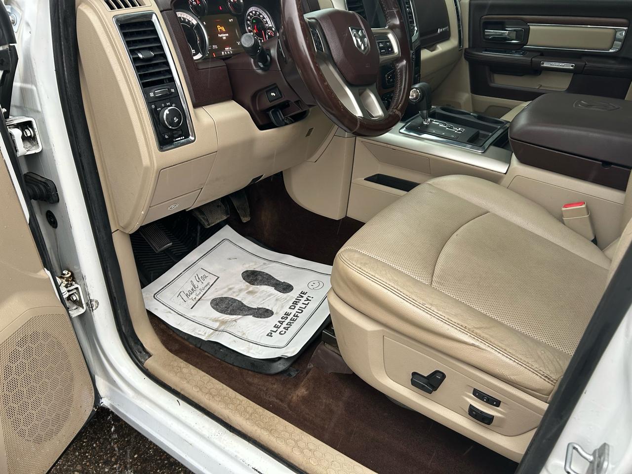 RAM 1500 Laramie Crew Cab SWB 4WD 2013