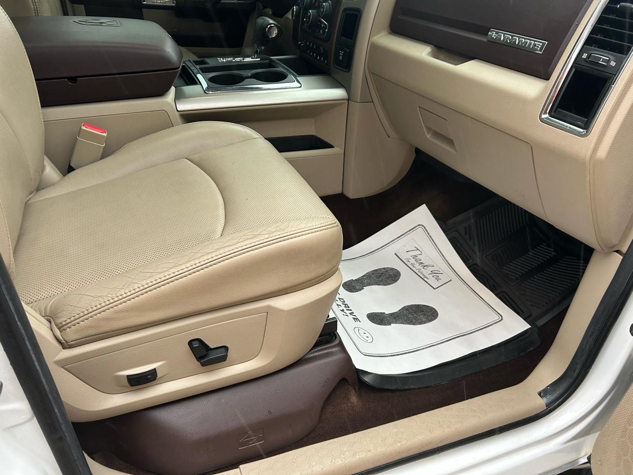 RAM 1500 Laramie Crew Cab SWB 4WD 2013