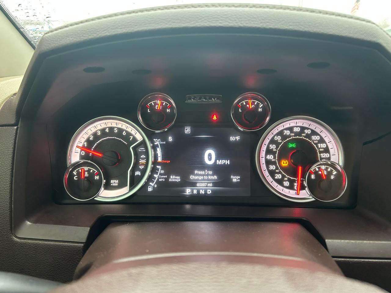 RAM 1500 Laramie Crew Cab SWB 4WD 2013