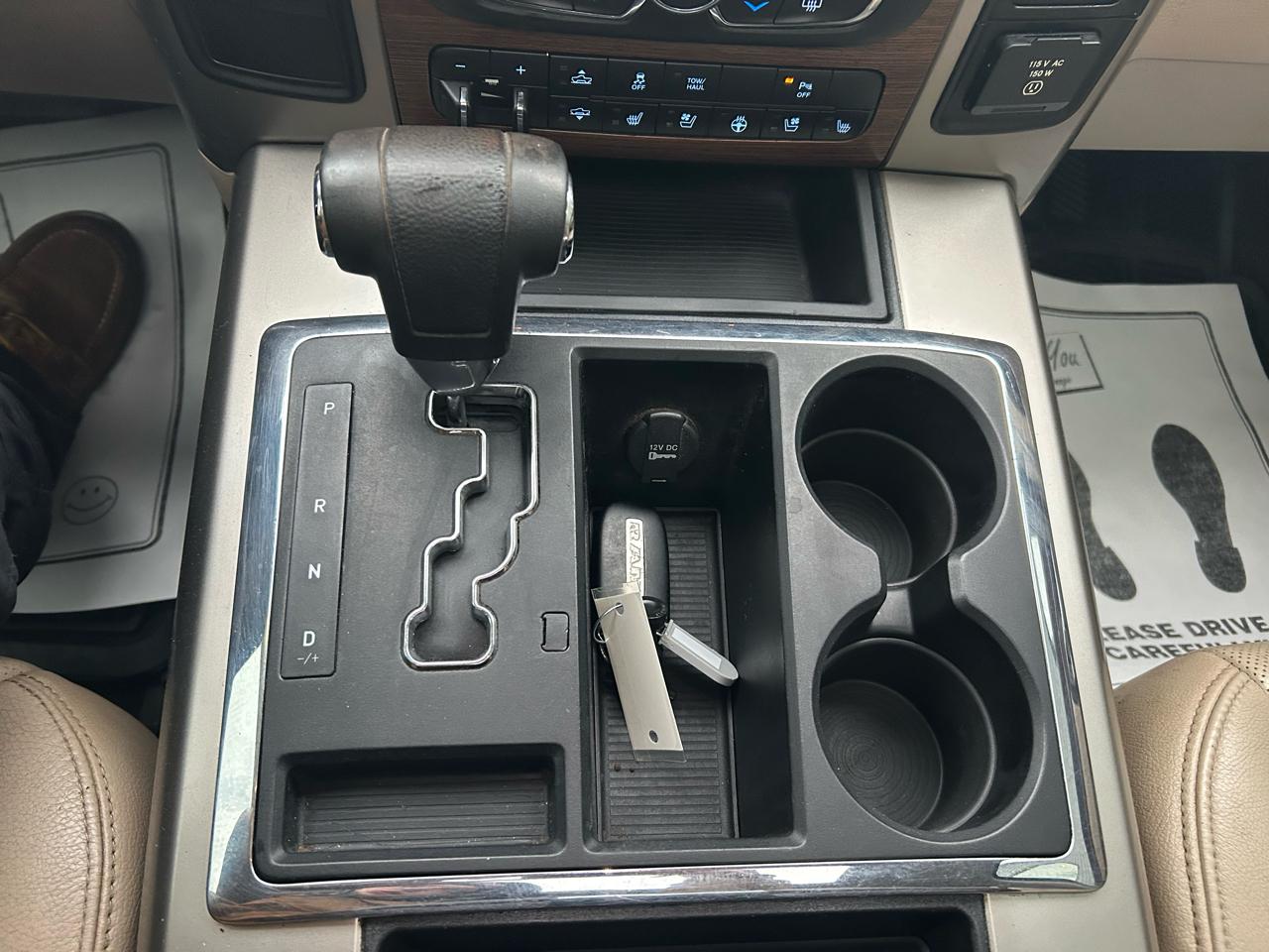 RAM 1500 Laramie Crew Cab SWB 4WD 2013