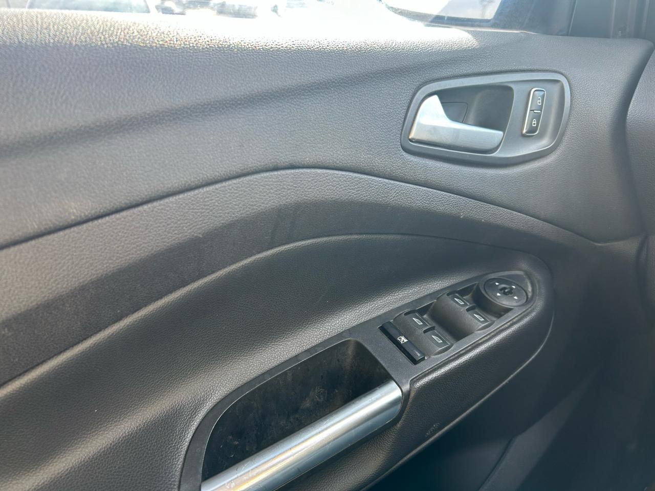 Ford Escape SE FWD 2015