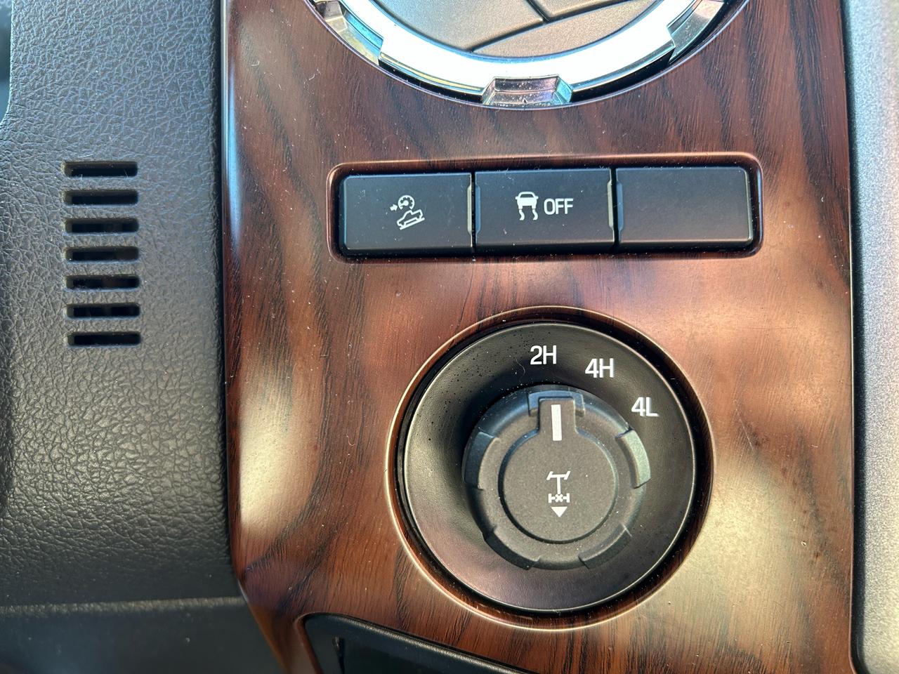 Ford F-350 SD XLT Crew Cab Long Bed 4WD 2014