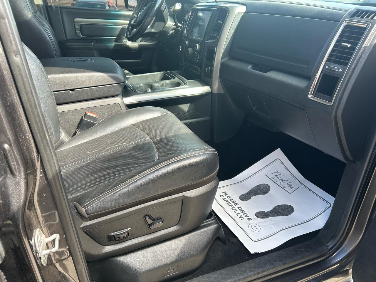 RAM 3500 Laramie Crew Cab LWB 4WD DRW 2018