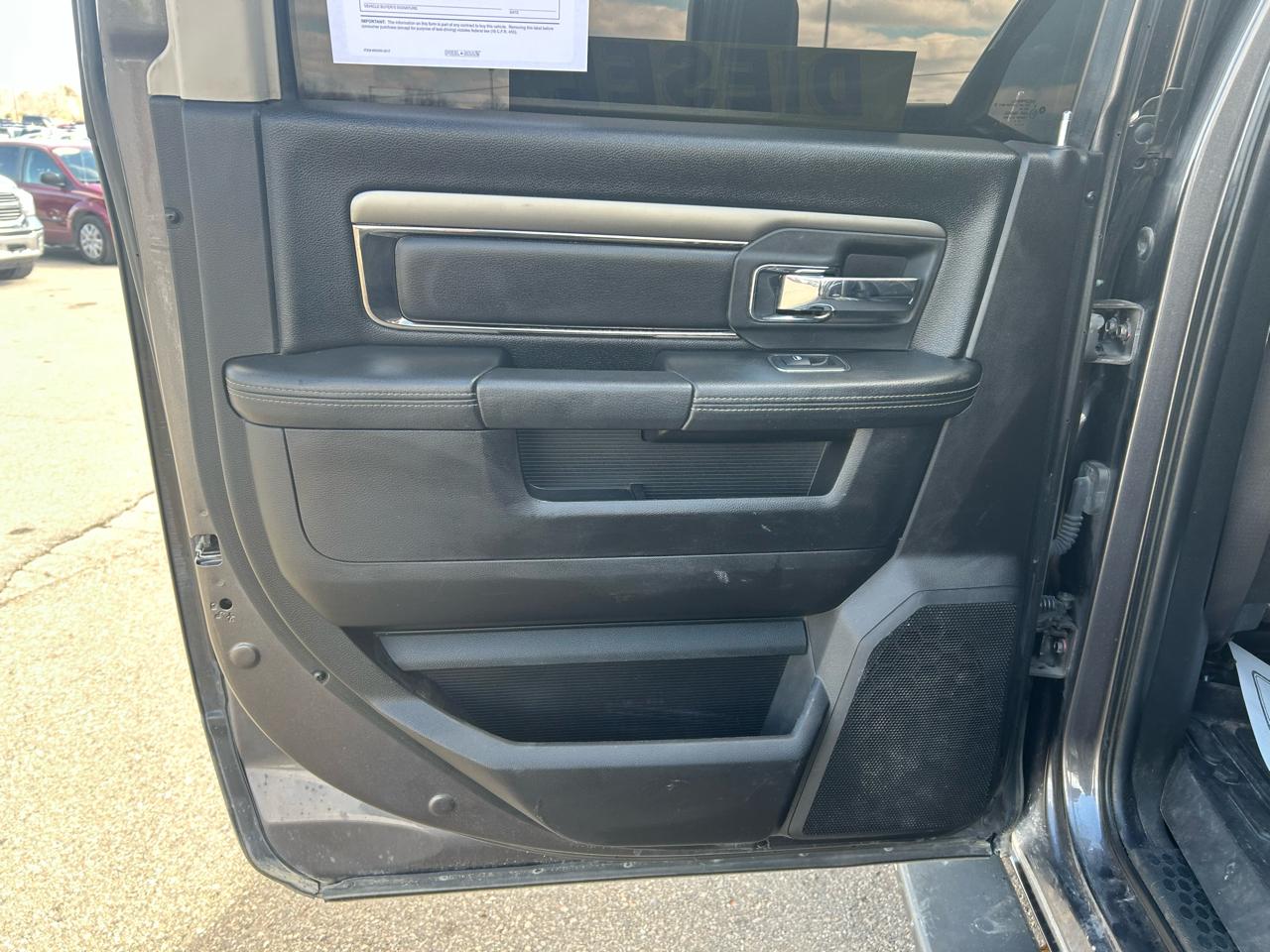 RAM 3500 Laramie Crew Cab LWB 4WD DRW 2018