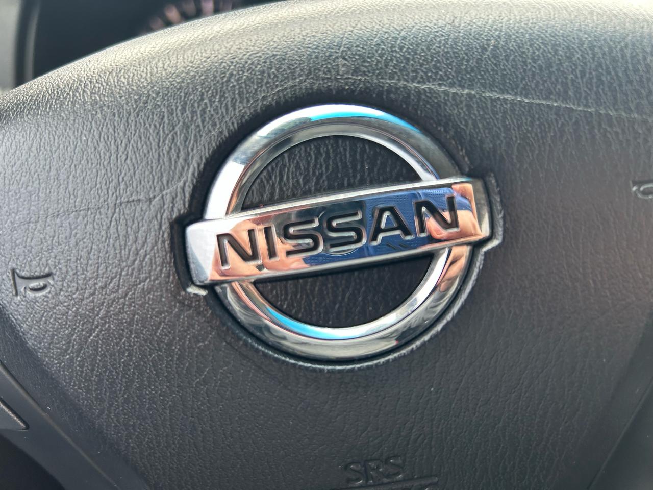 Nissan Pathfinder SV 4WD 2013