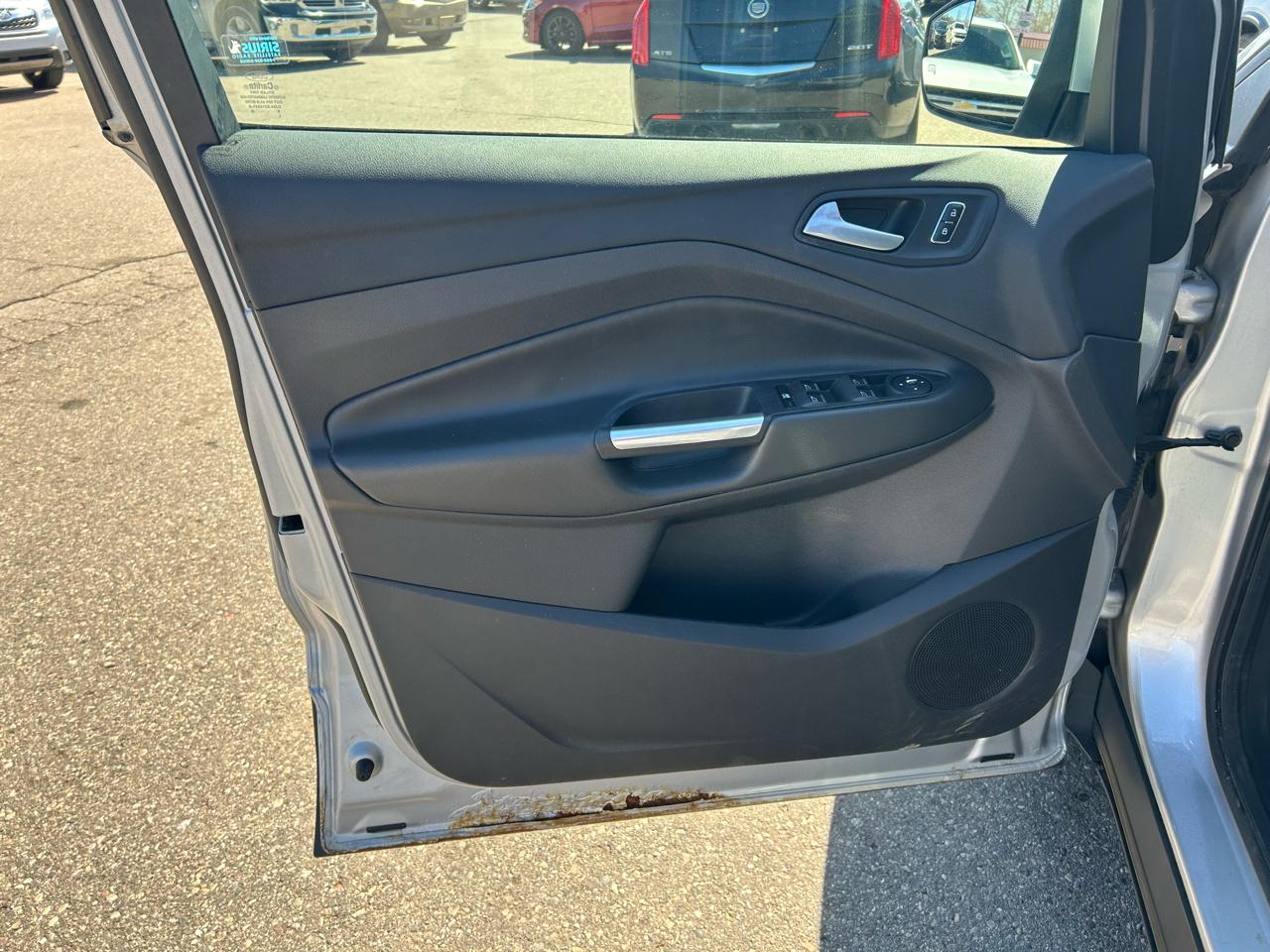 Ford Escape SE FWD 2016