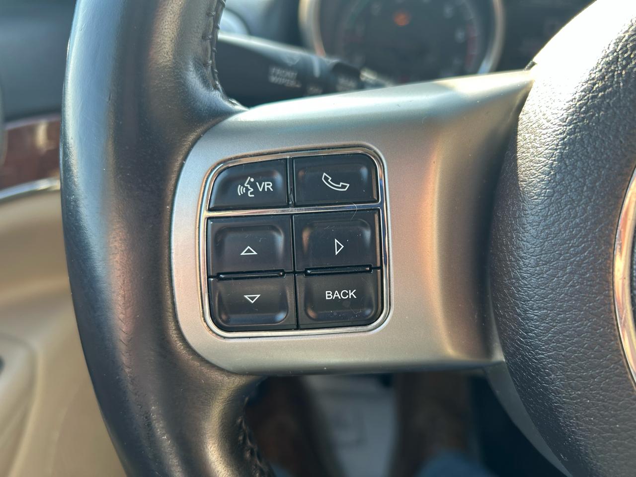 Jeep Grand Cherokee Limited 4WD 2011