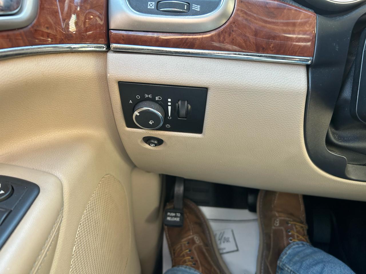 Jeep Grand Cherokee Limited 4WD 2011