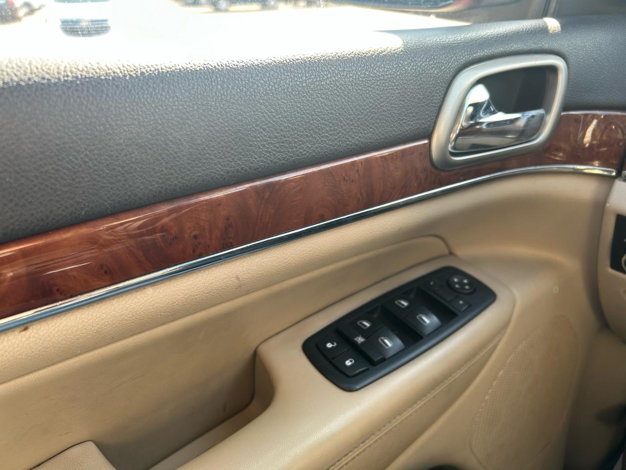 Jeep Grand Cherokee Limited 4WD 2011