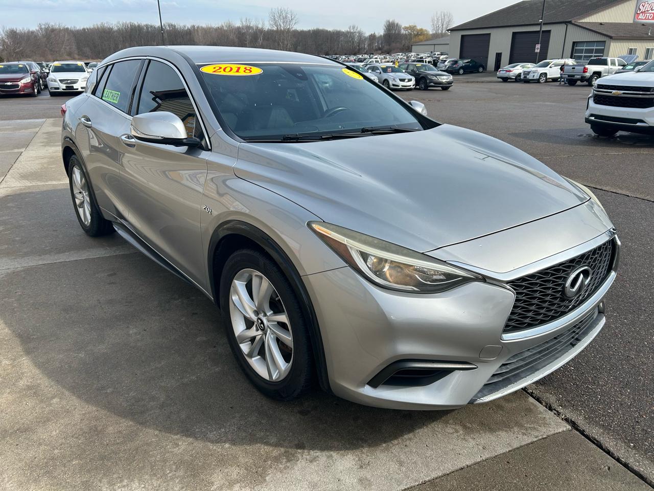 Infiniti QX30 Base 2018