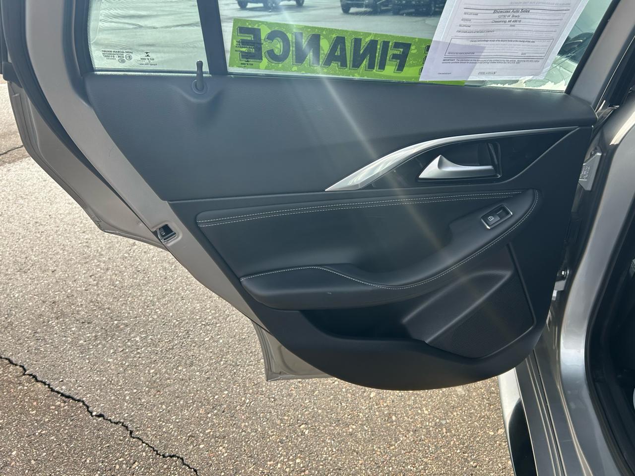 Infiniti QX30 Base 2018