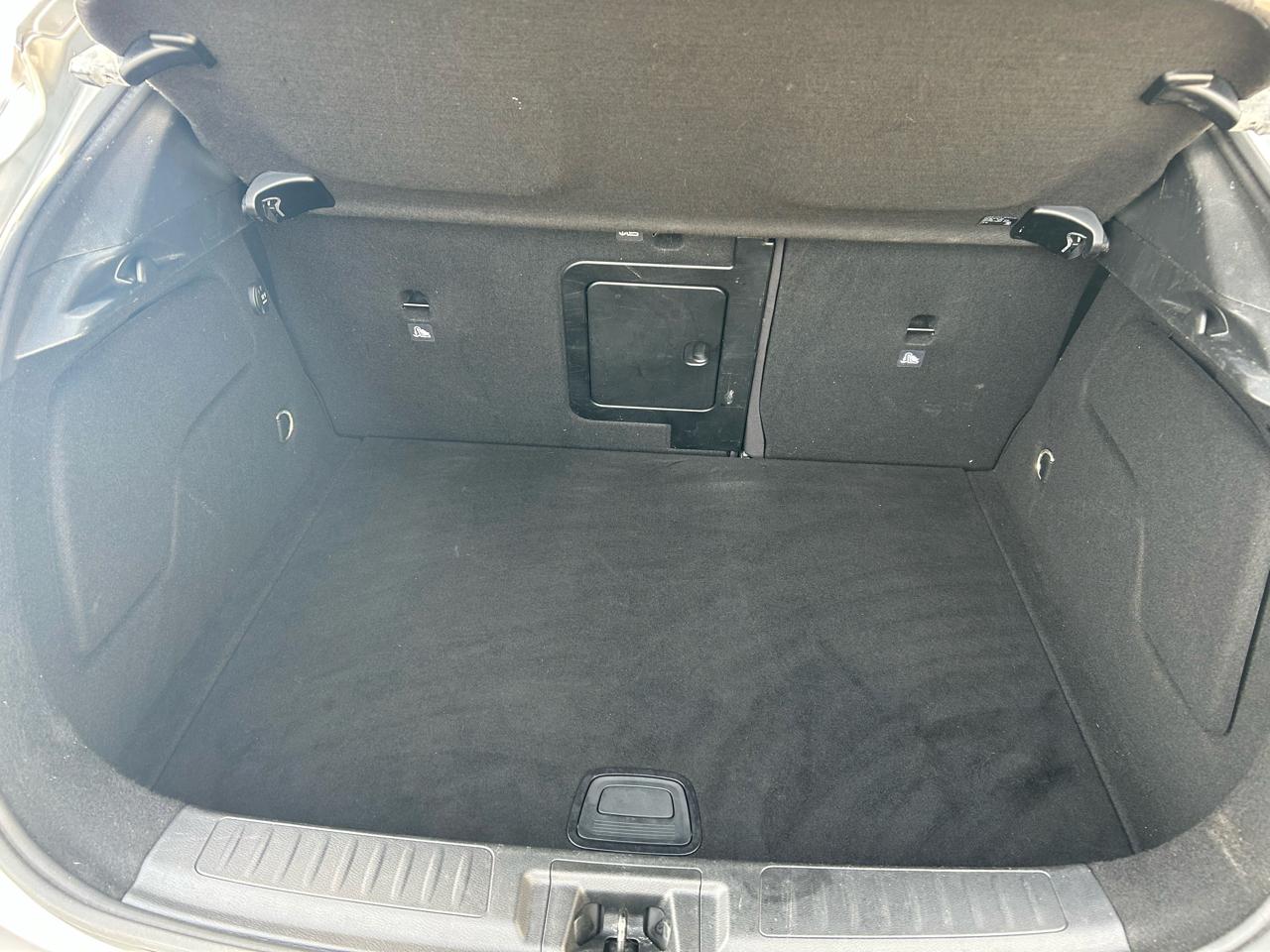 Infiniti QX30 Base 2018