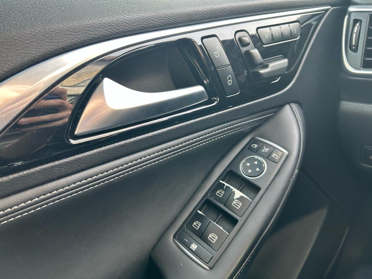 Infiniti QX30 Base 2018