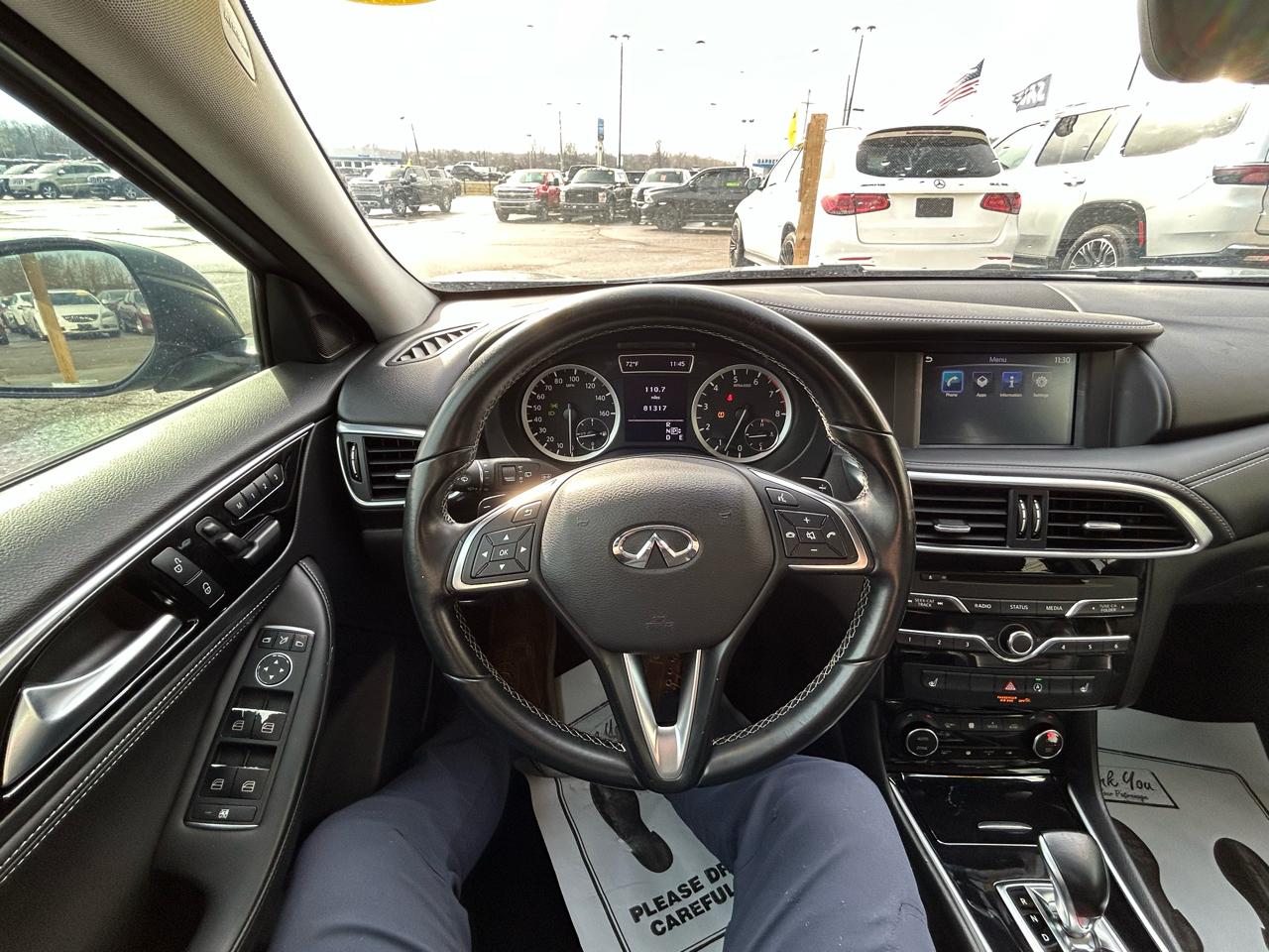 Infiniti QX30 Base 2018