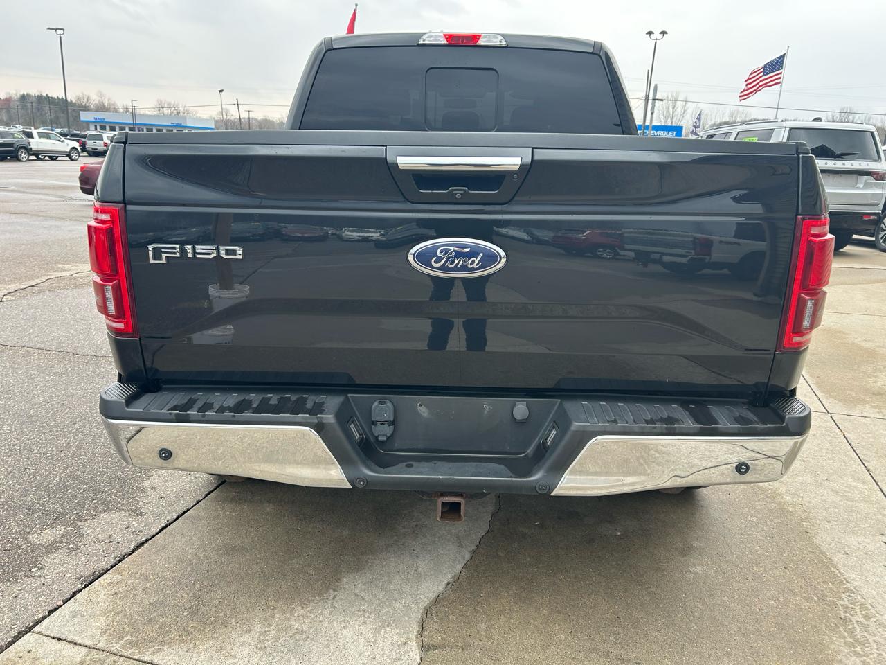 Ford F-150 XL SuperCrew 5.5-ft. Bed 4WD 2015