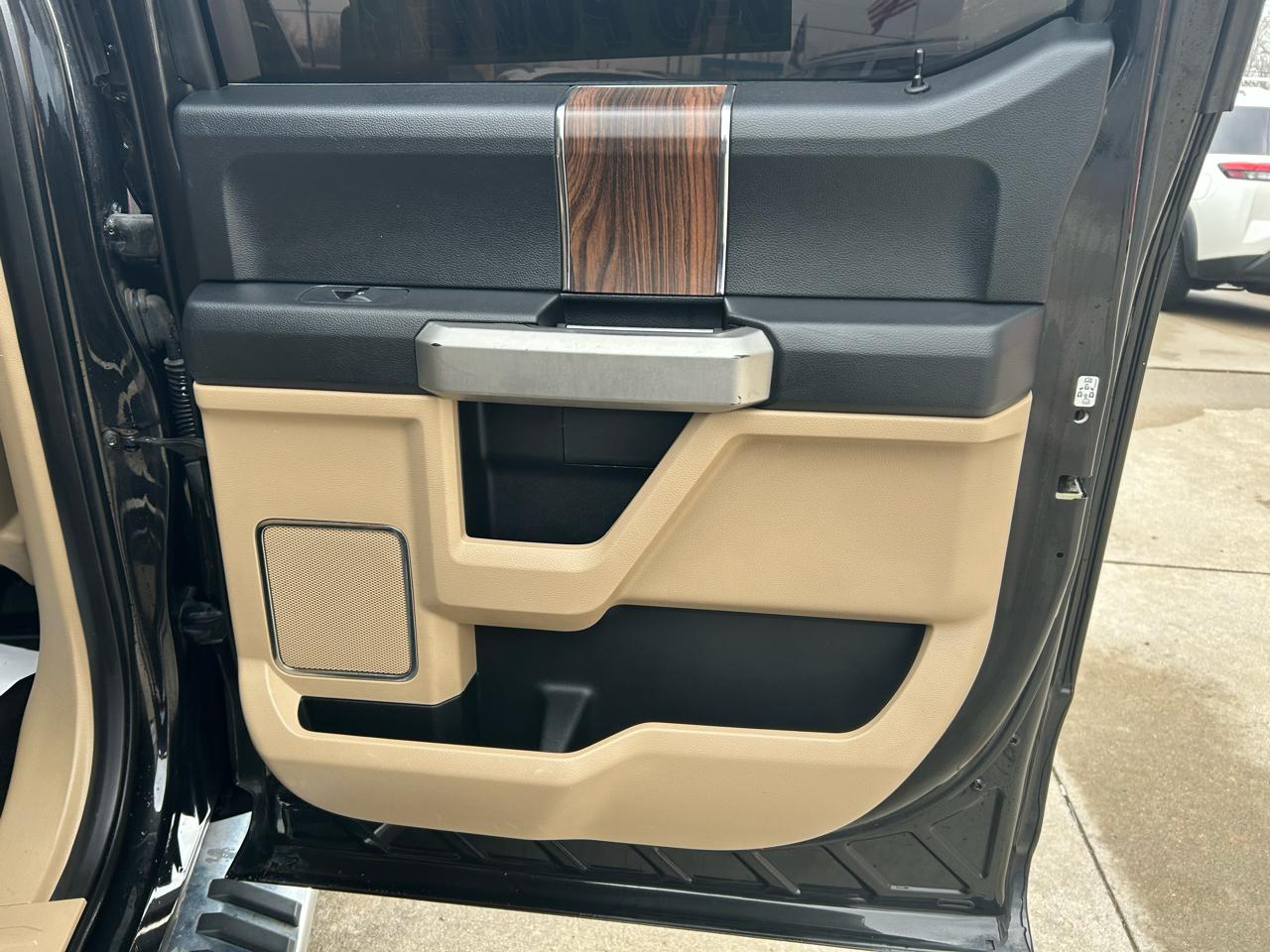 Ford F-150 XL SuperCrew 5.5-ft. Bed 4WD 2015