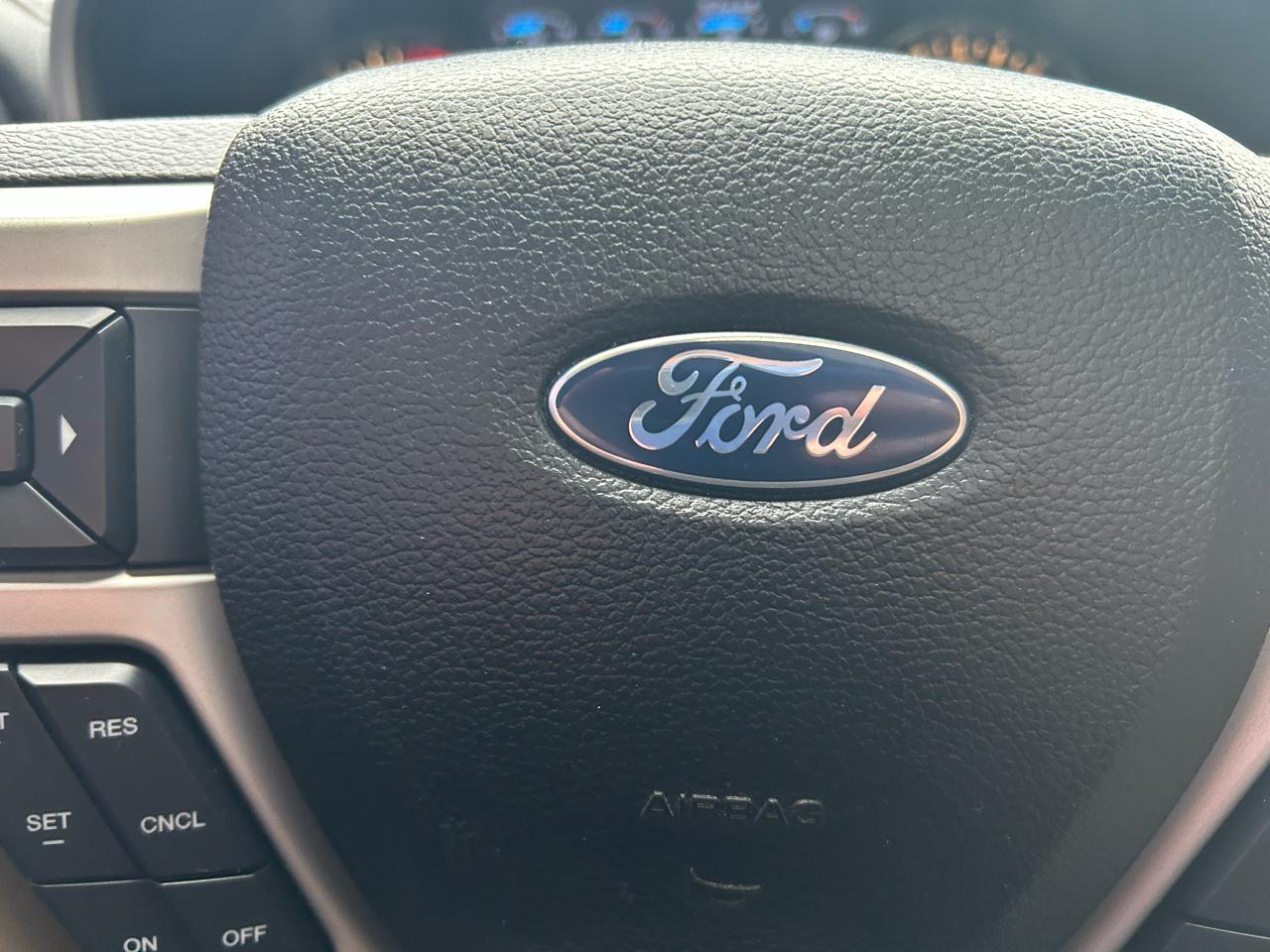 Ford F-150 XL SuperCrew 5.5-ft. Bed 4WD 2015