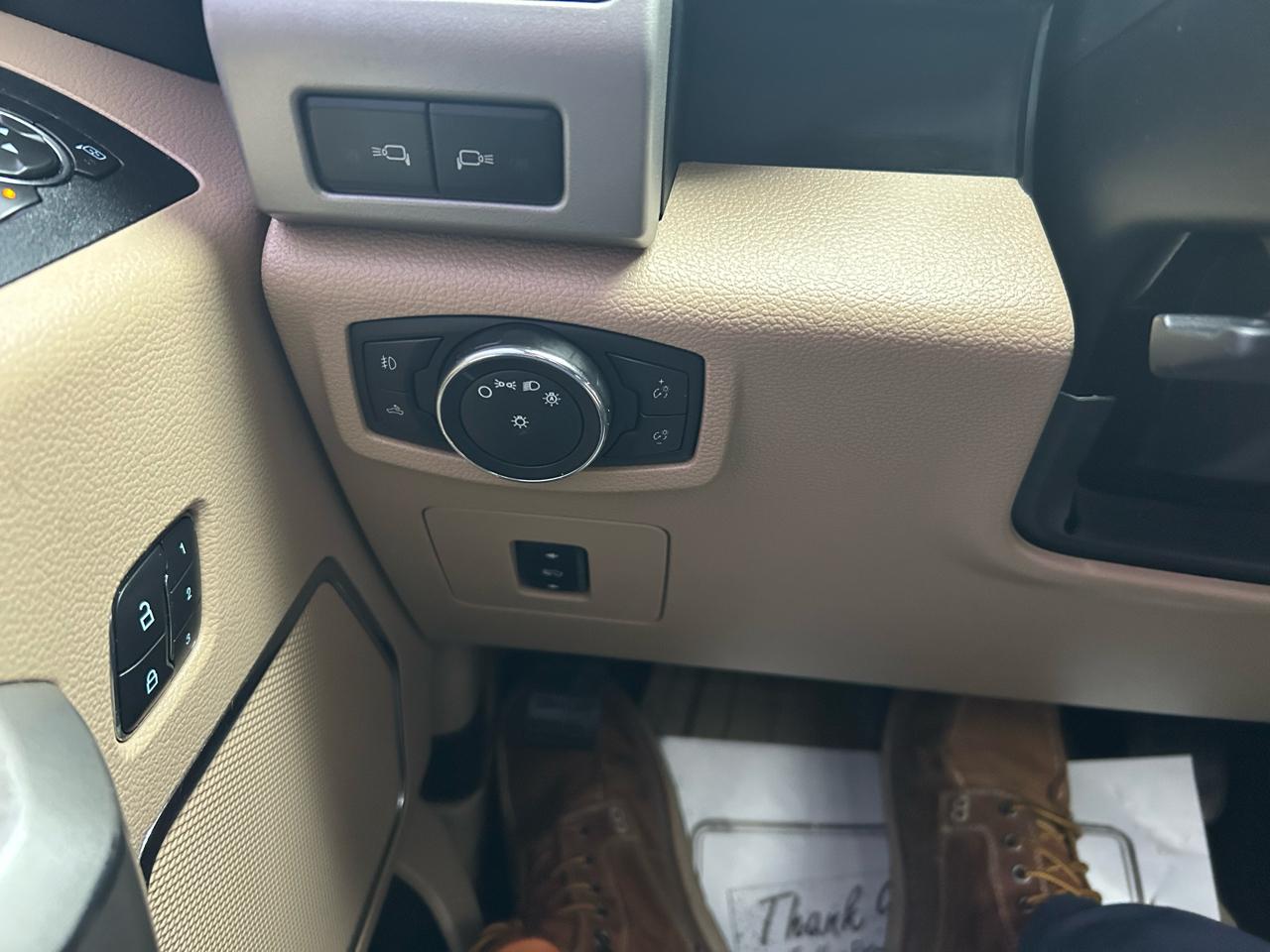 Ford F-150 XL SuperCrew 5.5-ft. Bed 4WD 2015