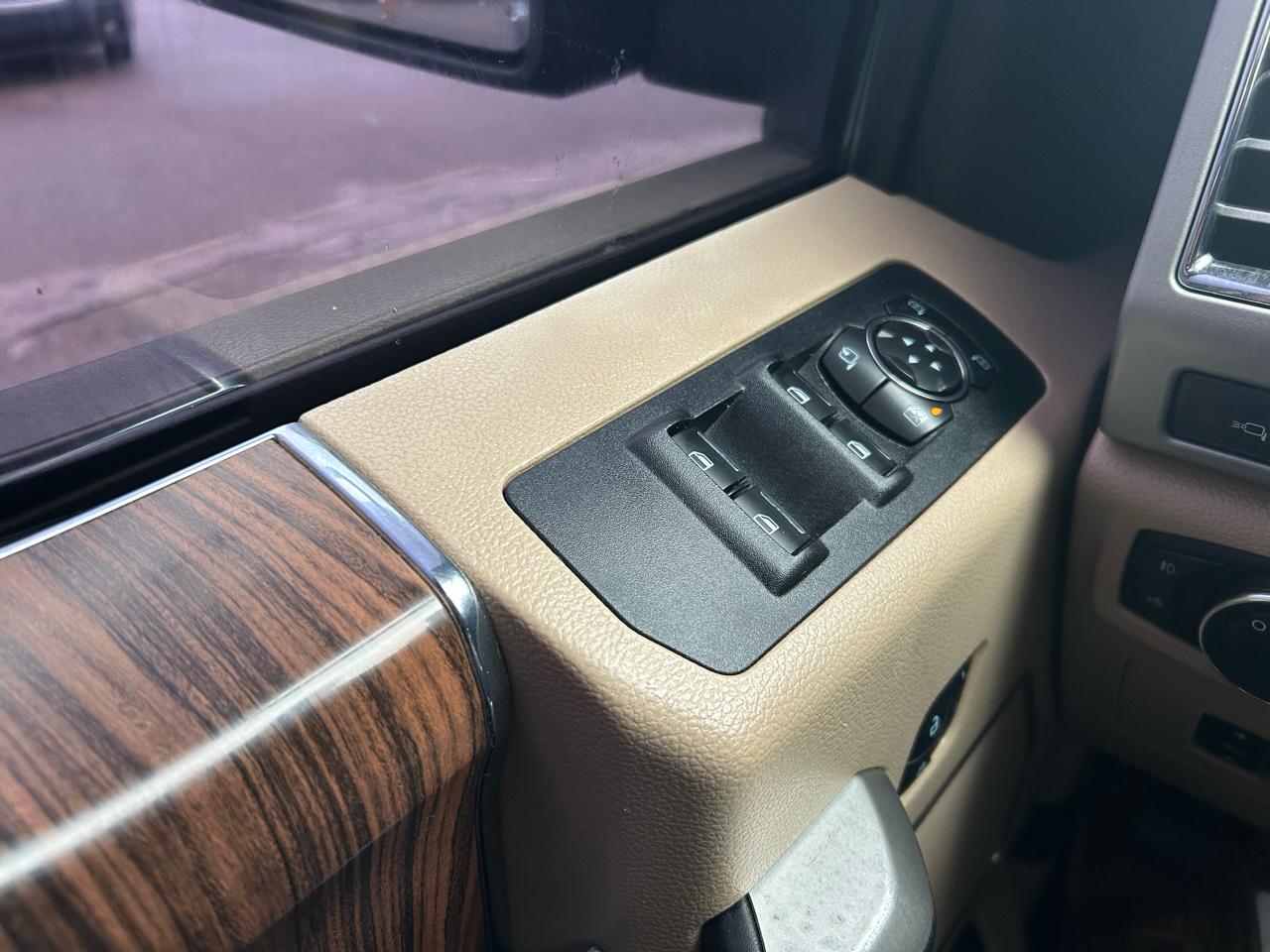 Ford F-150 XL SuperCrew 5.5-ft. Bed 4WD 2015