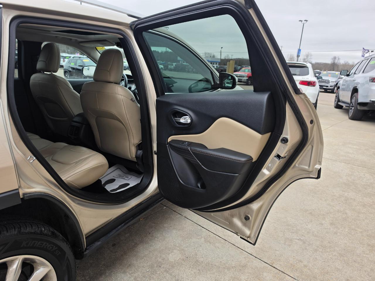 Jeep Cherokee Limited 4WD 2015