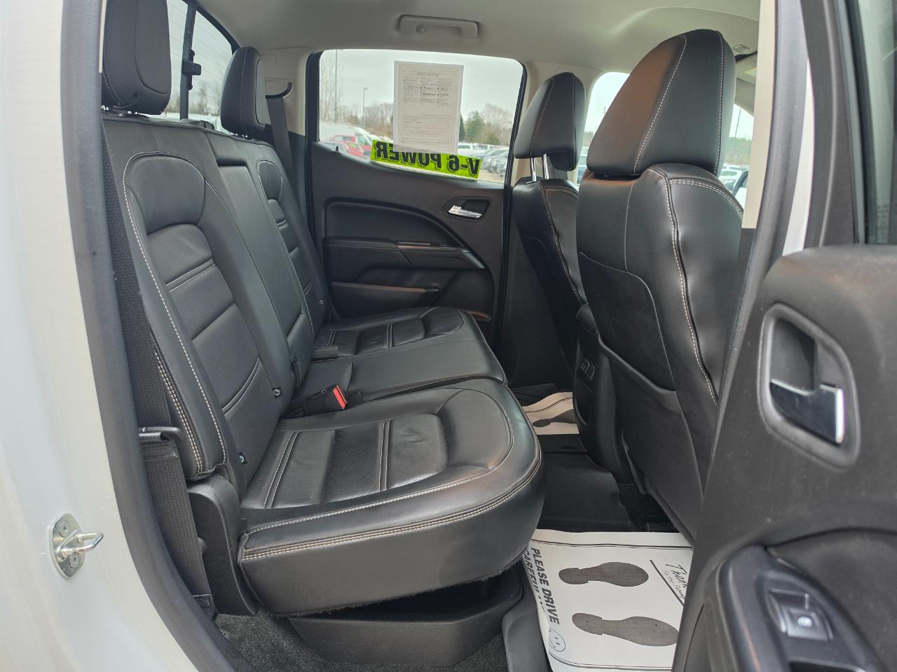 GMC Canyon Denali Crew Cab 4WD Long Box 2017