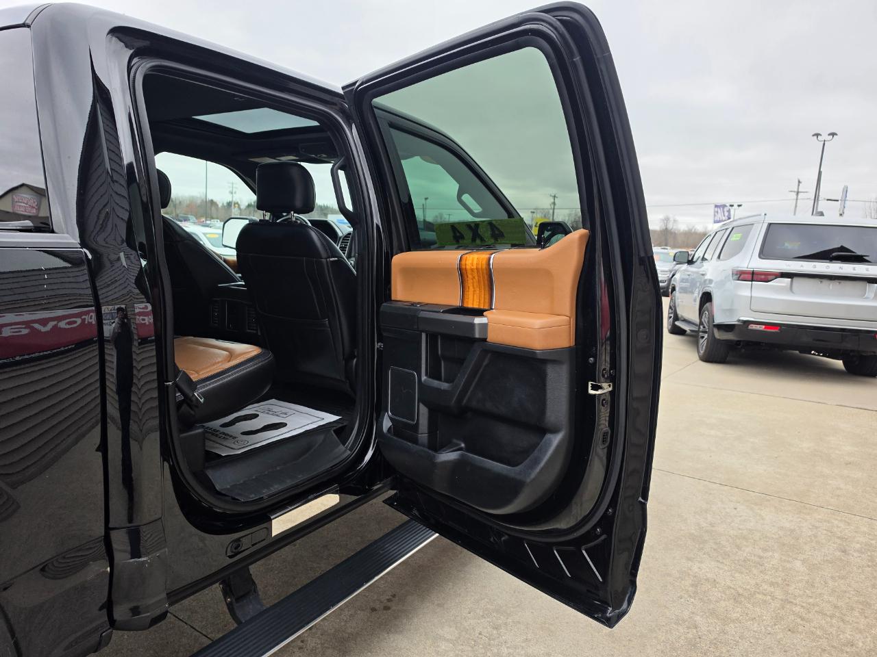 Ford F-150 Limited 4WD SuperCrew 5.5' Box 2016