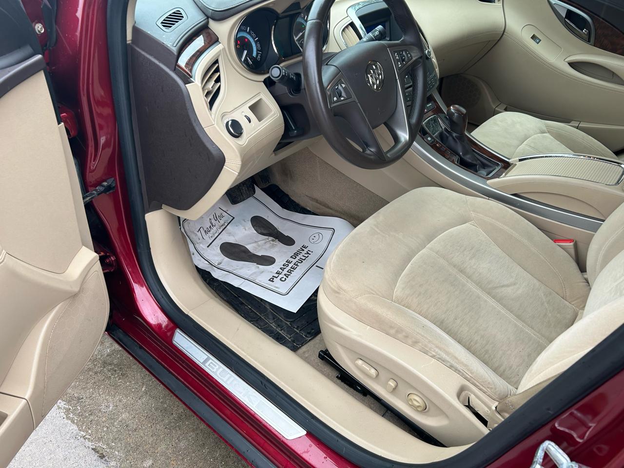 Buick LaCrosse CX 2010