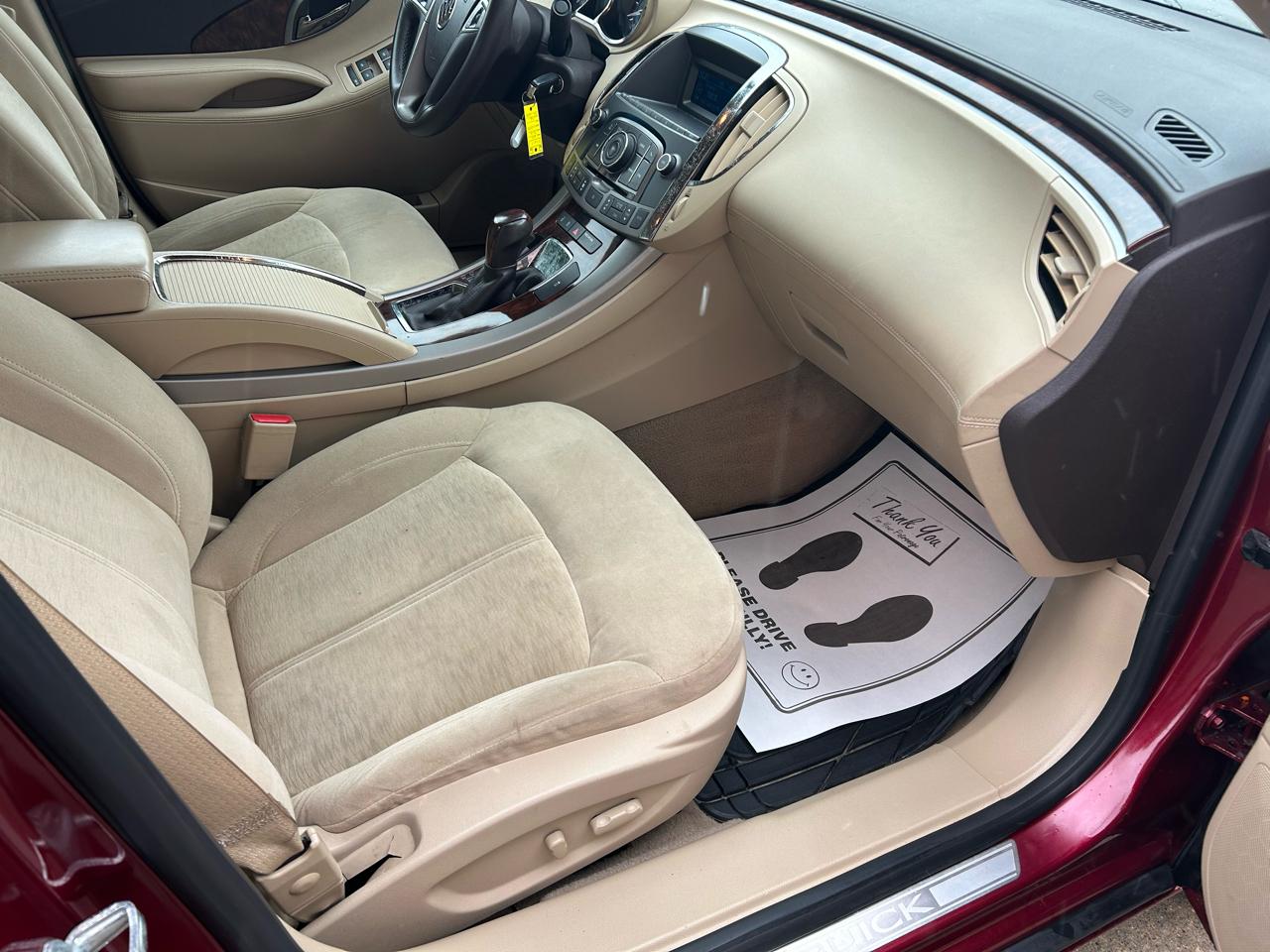 Buick LaCrosse CX 2010