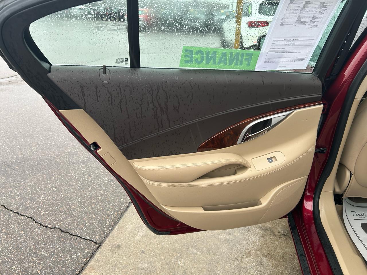 Buick LaCrosse CX 2010