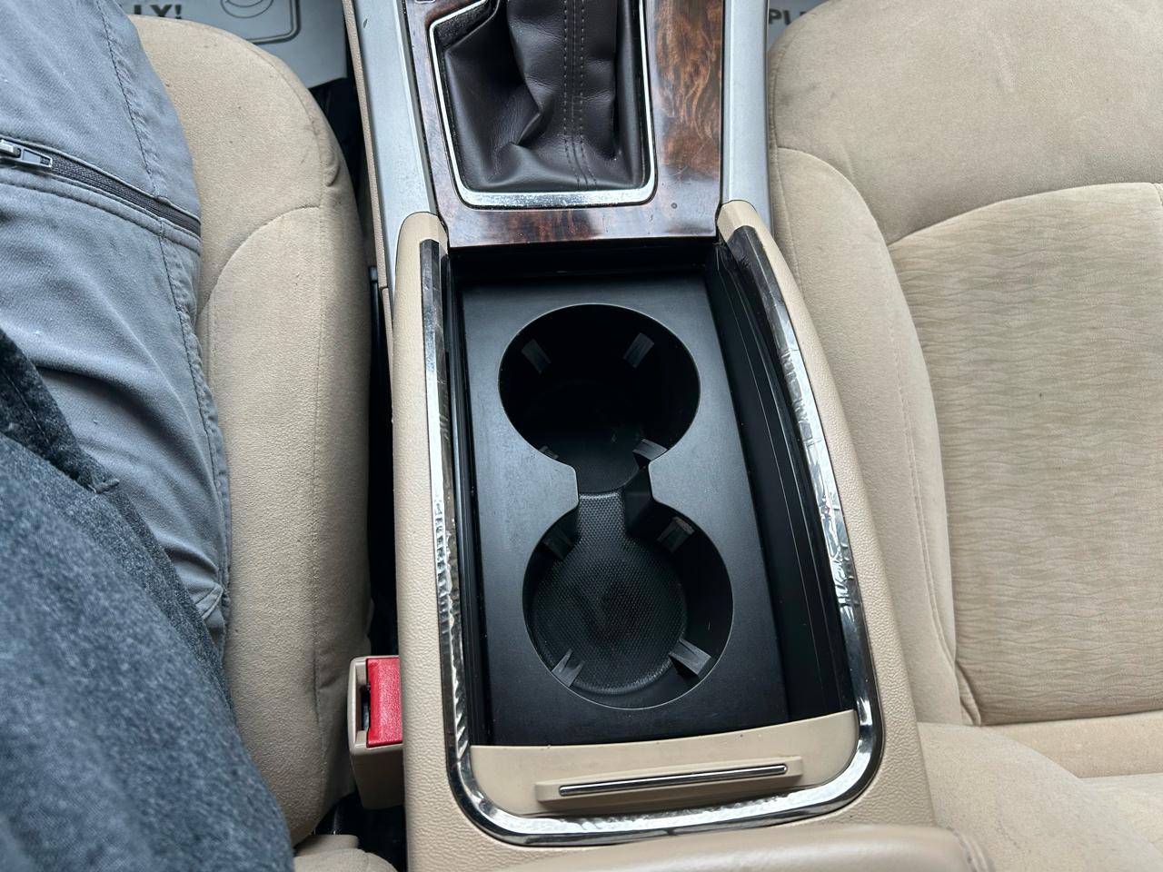 Buick LaCrosse CX 2010