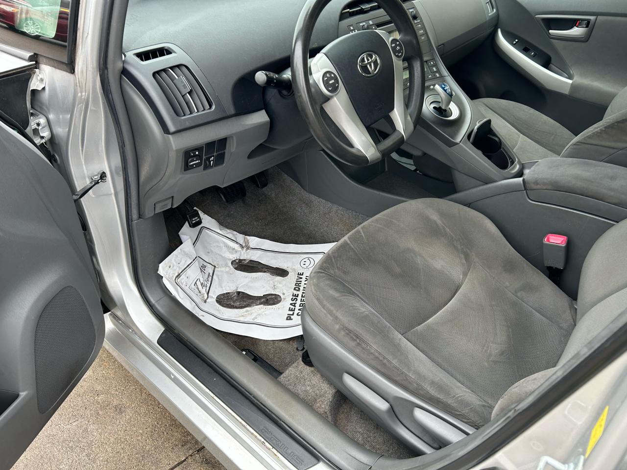 Toyota Prius Prius V 2010