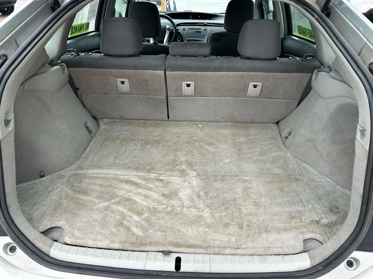 Toyota Prius Prius V 2010