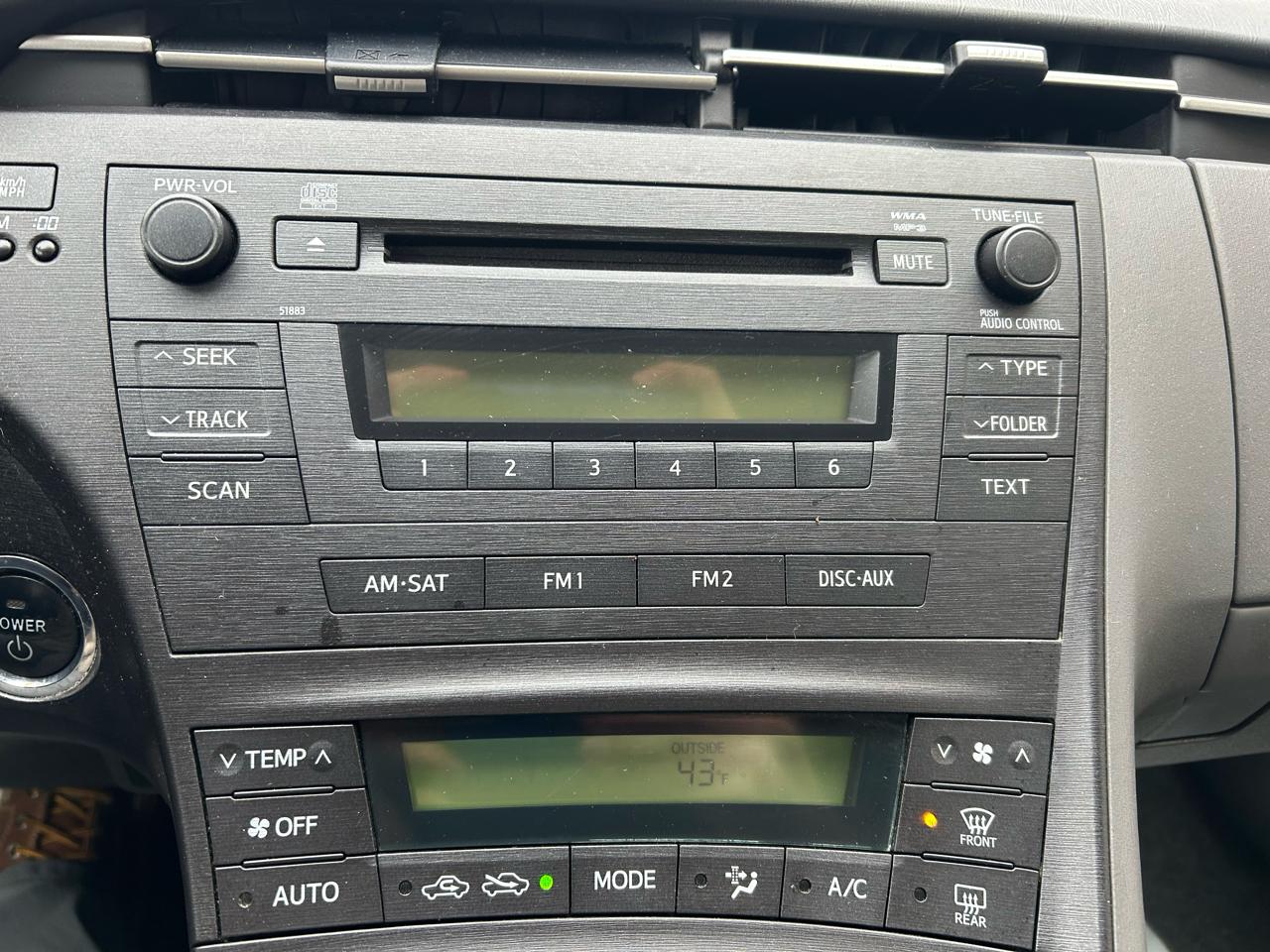 Toyota Prius Prius V 2010