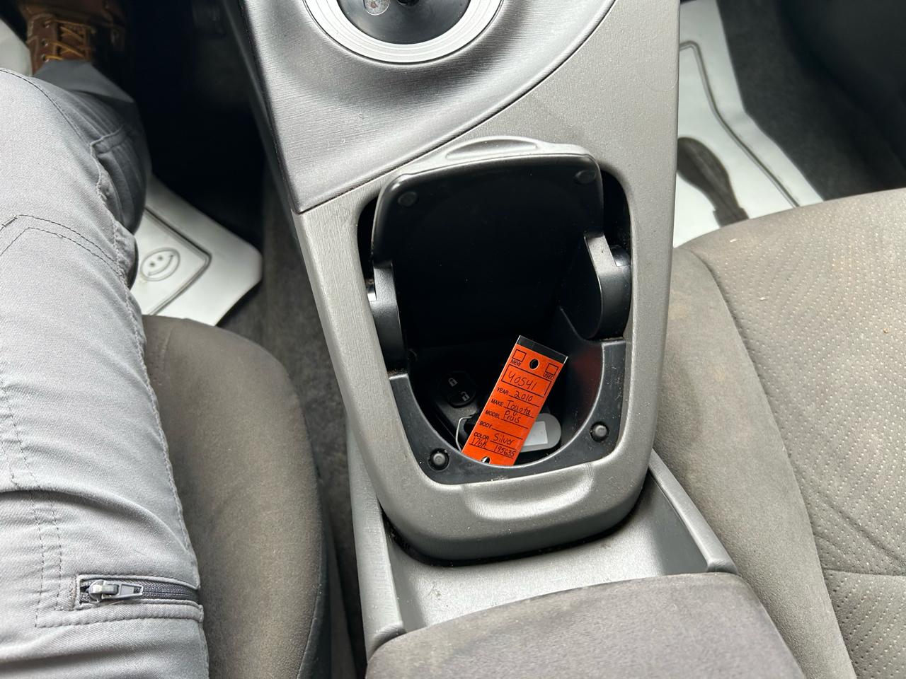 Toyota Prius Prius V 2010