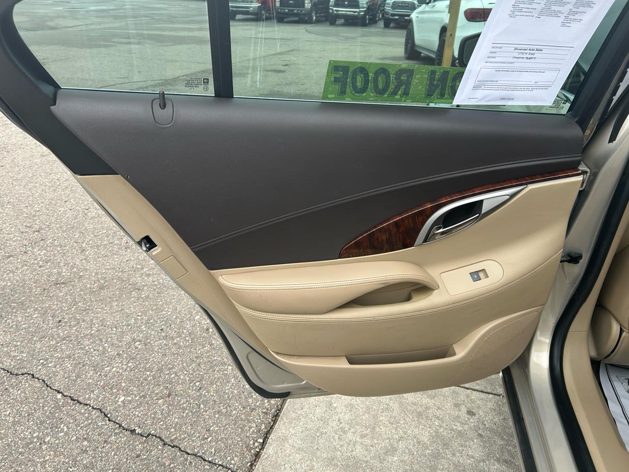 Buick LaCrosse CXL FWD 2010