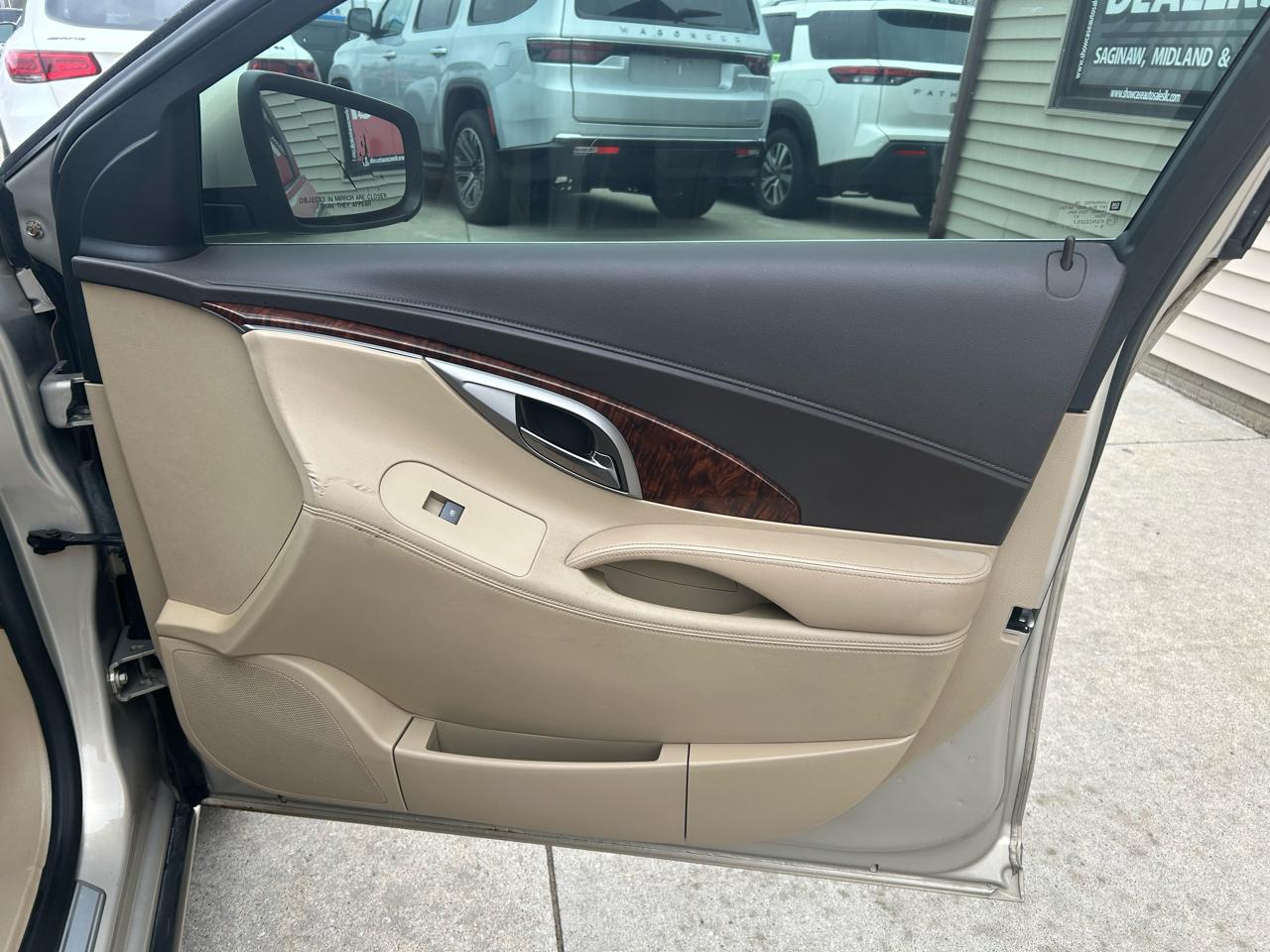 Buick LaCrosse CXL FWD 2010