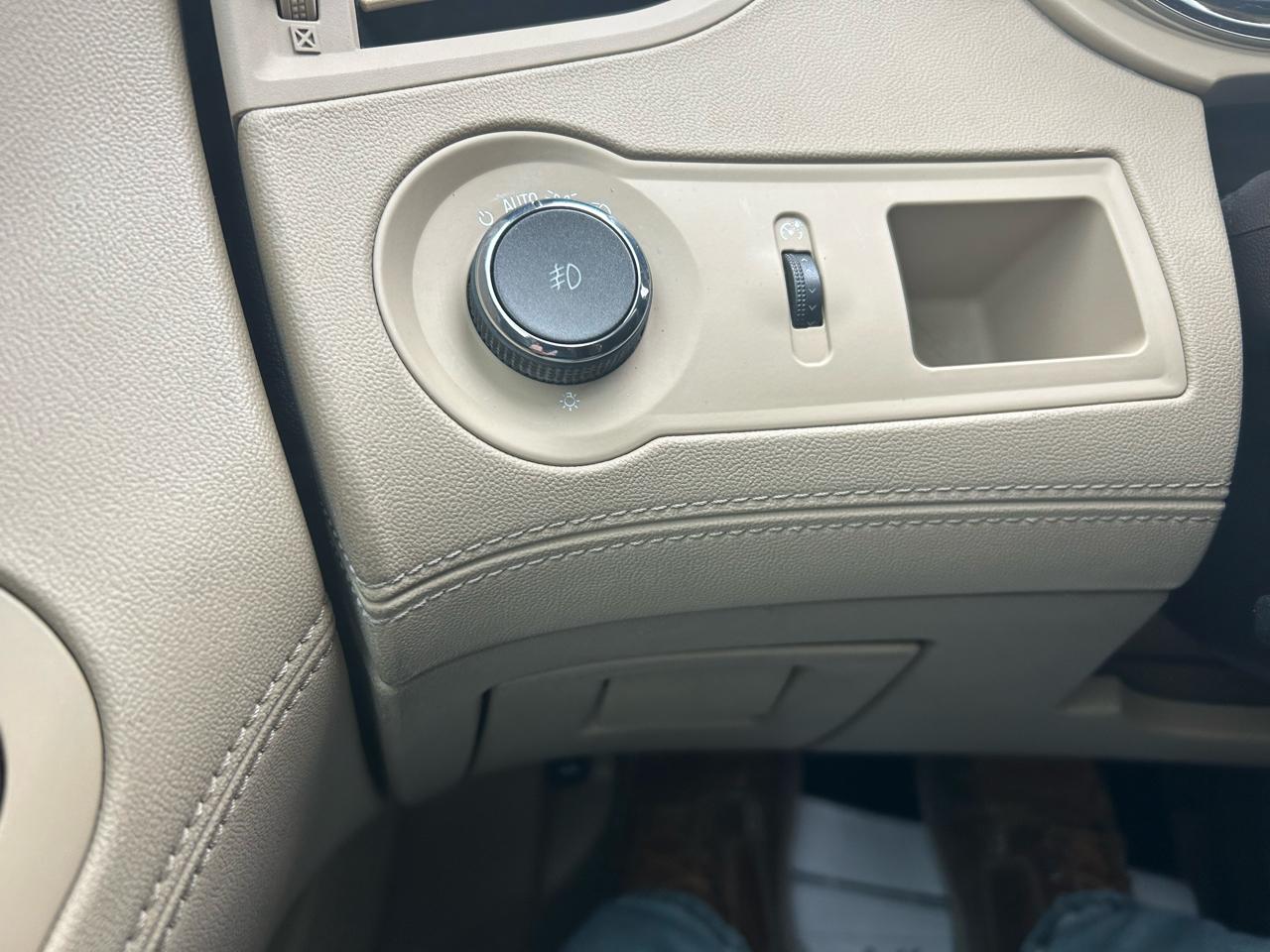 Buick LaCrosse CXL FWD 2010