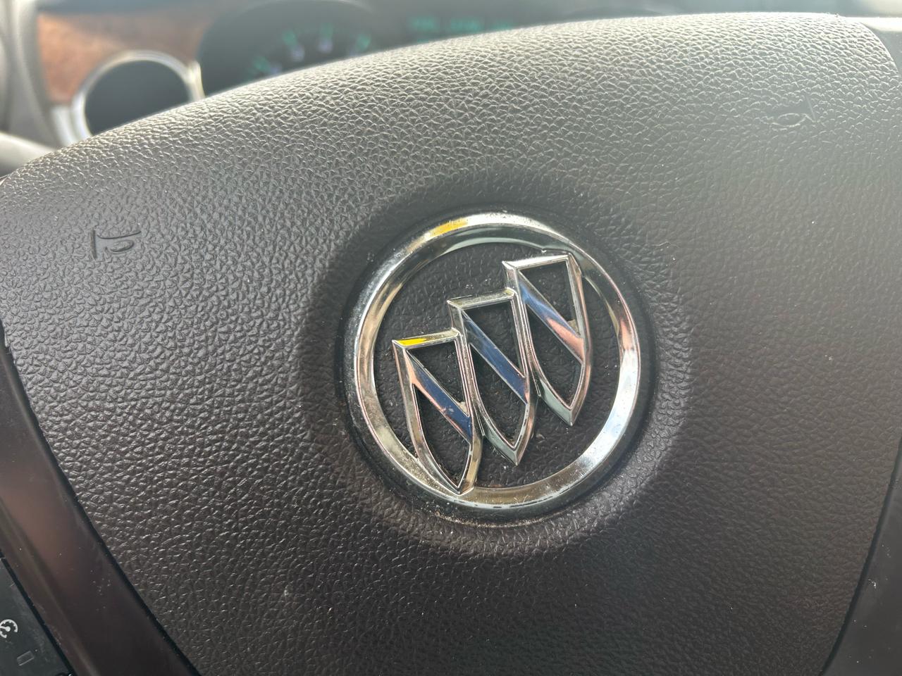 Buick Enclave CXL-2 FWD 2011