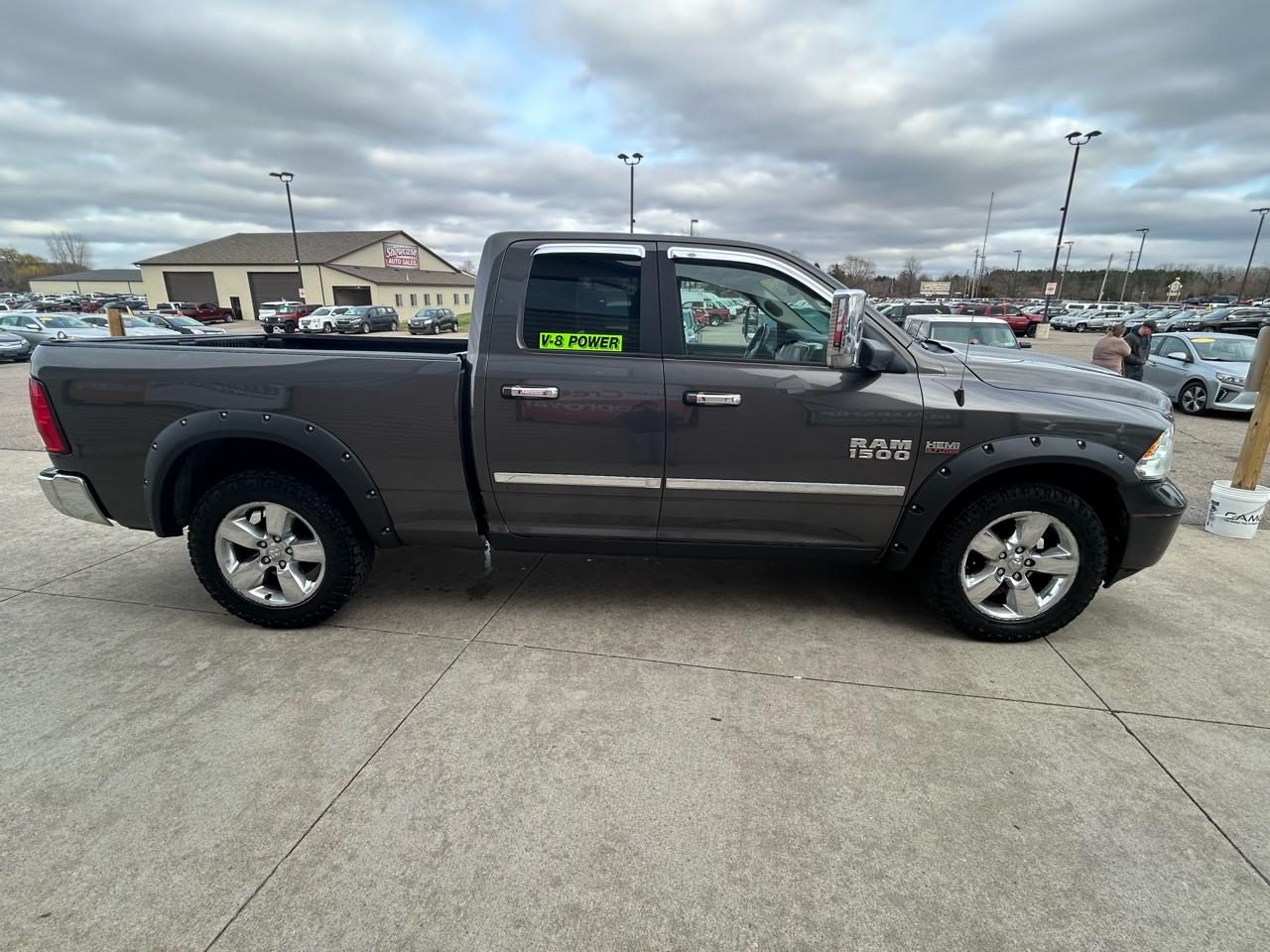 RAM 1500 SLT Quad Cab 4WD 2014