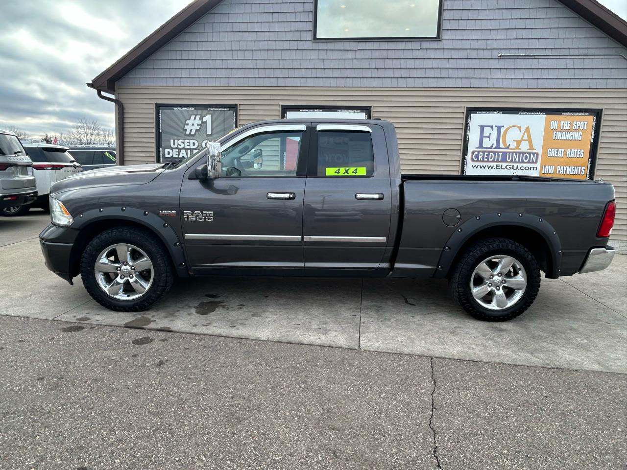 RAM 1500 SLT Quad Cab 4WD 2014